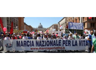 La marcia dei 40mila per dire sì alla vita